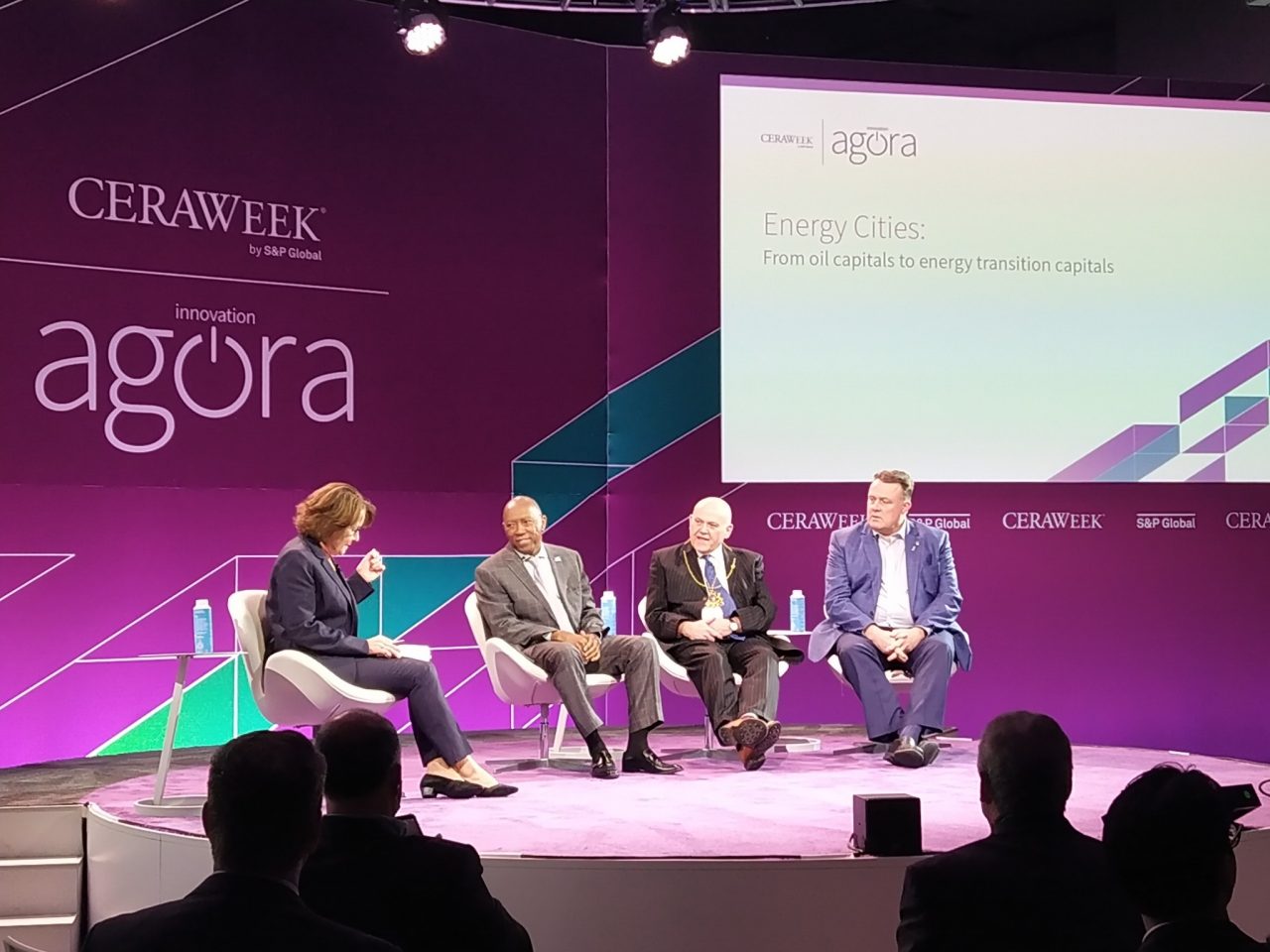 At-CERAWeek-in-Houston-1280x960.jpg
